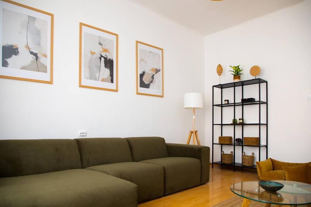 Brand New City Center Apartment Nostalgija سبليت المظهر الخارجي الصورة